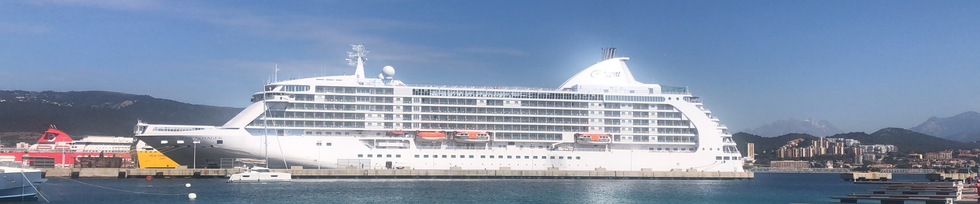 Seven_Seas_Voyager_Korsika